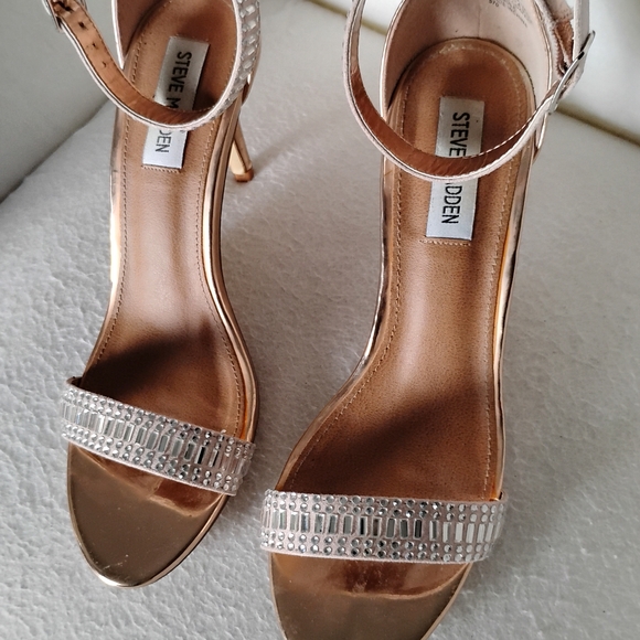 Steve Madden Shoes - Steve Madden Women's Metallic Gold Heels